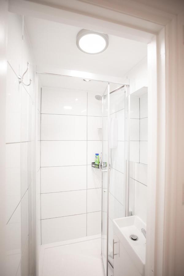 Perfect Location 4Bed 2 Bath Spacious Apartment London Ngoại thất bức ảnh