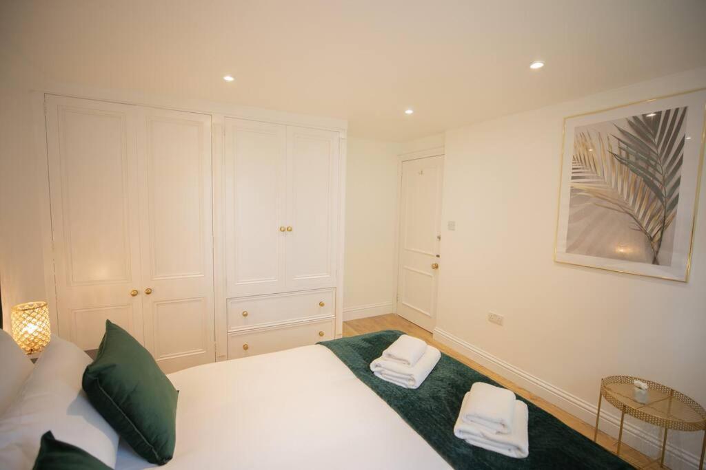 Perfect Location 4Bed 2 Bath Spacious Apartment London Ngoại thất bức ảnh
